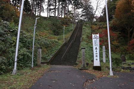 神社へ続く階段