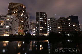 中央区立勝どき5丁目親水公園の夜景スポット写真（1）class=