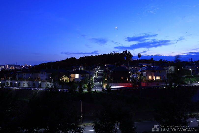 堀之内東山そよかぜの道の夜景スポット写真（2）