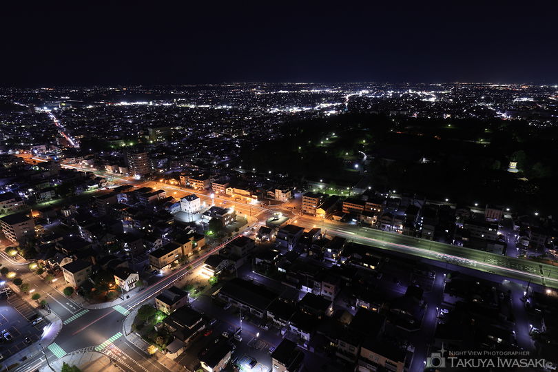 霞城セントラル　24階展望ロビーの夜景スポット写真（2）