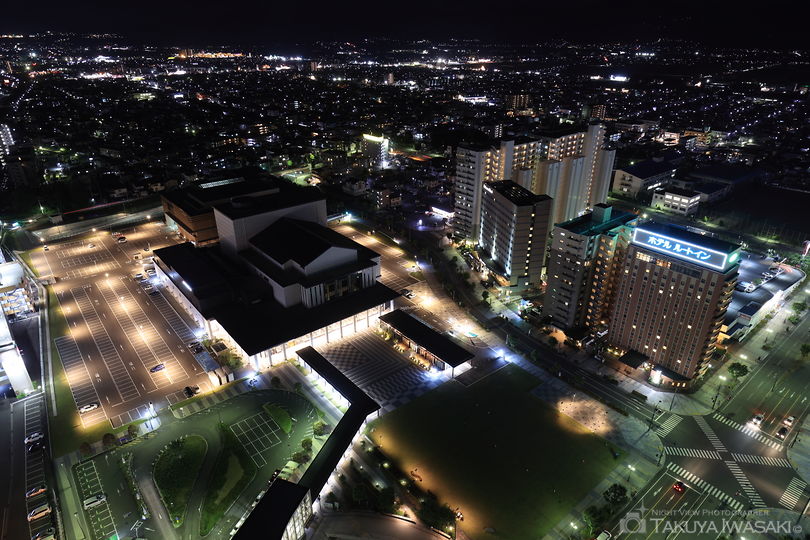 霞城セントラル　24階展望ロビーの夜景スポット写真（4）