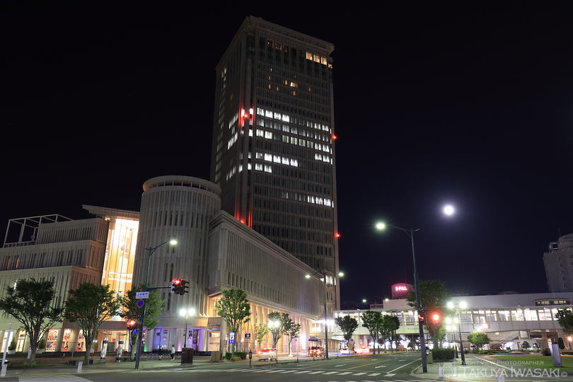 霞城セントラル　24階展望ロビーの夜景スポット写真（6）