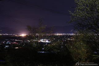 公園の展望台前から見える夜景