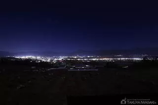 伊久間縄文の丘フルーツパークの夜景