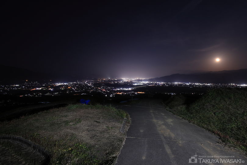 名月の里　頂上付近の夜景スポット写真（3）