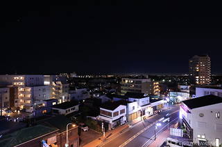 鵠沼海岸駅方面の夜景
