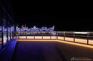 湘南江の島駅 　ルーフテラスの夜景スポット写真（4）class=