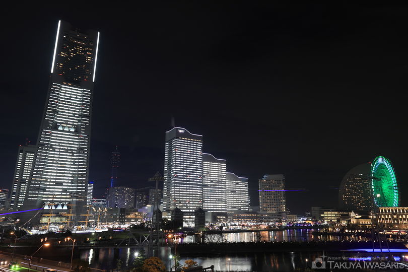 横浜市役所　市民ラウンジの夜景スポット写真（2）