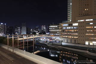横浜市役所　市民ラウンジの夜景スポット写真（5）class=