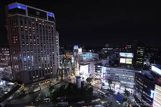 横浜ベイシェラトンホテル方面を望む