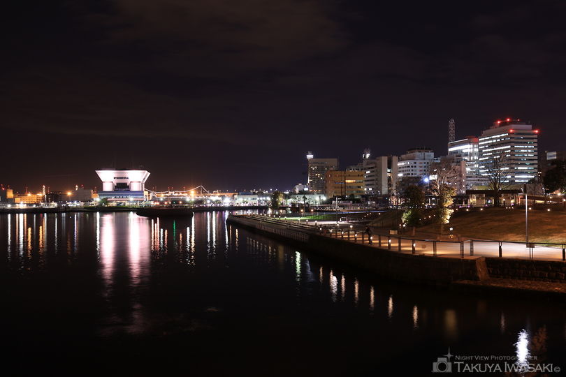 新港橋梁の夜景スポット写真（4）