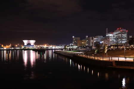 新港橋梁の夜景スポット写真（4）class=