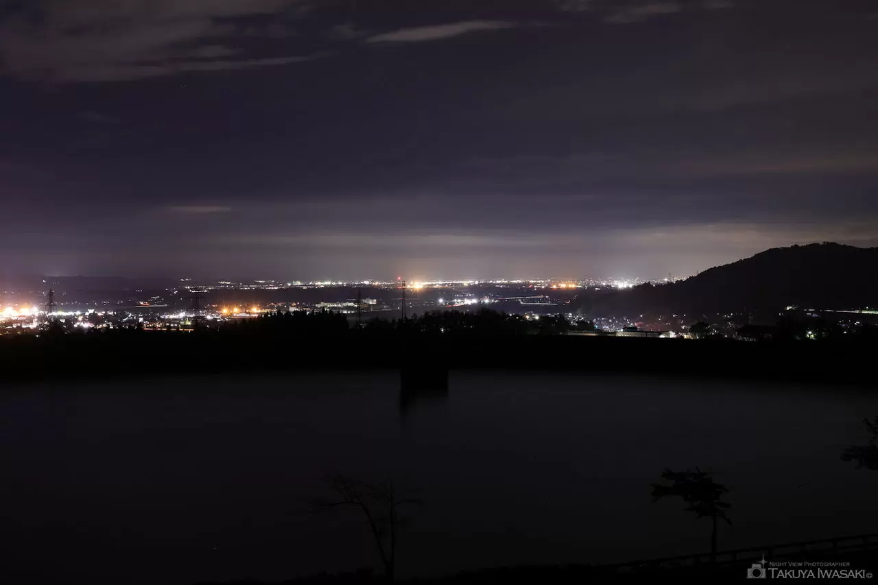 中道ポケットパークの夜景（新潟県小千谷市）