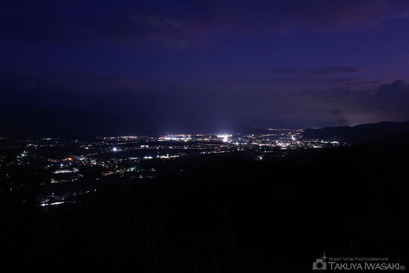 上原高原　記念碑の夜景スポット写真（2）