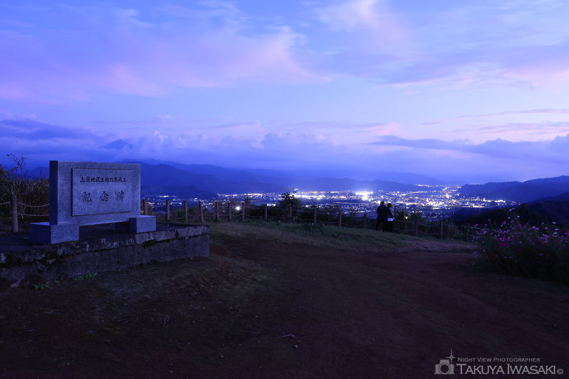 上原高原　記念碑の夜景スポット写真（4）
