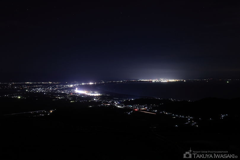 寒風山回転展望台・展望パークの夜景スポット写真（1）