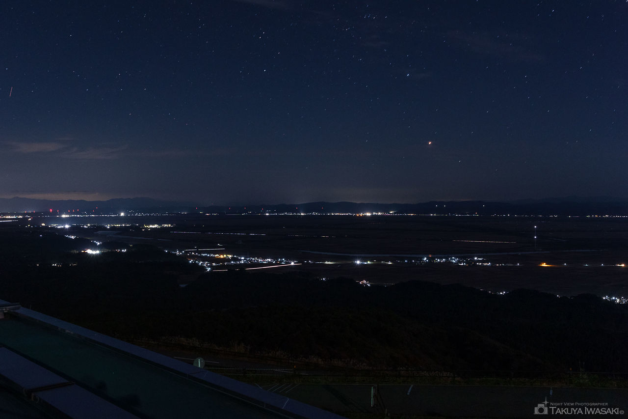 寒風山回転展望台・展望パークの夜景スポット写真（3）