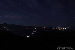 寒風山回転展望台・展望パークの夜景スポット写真（4）class=