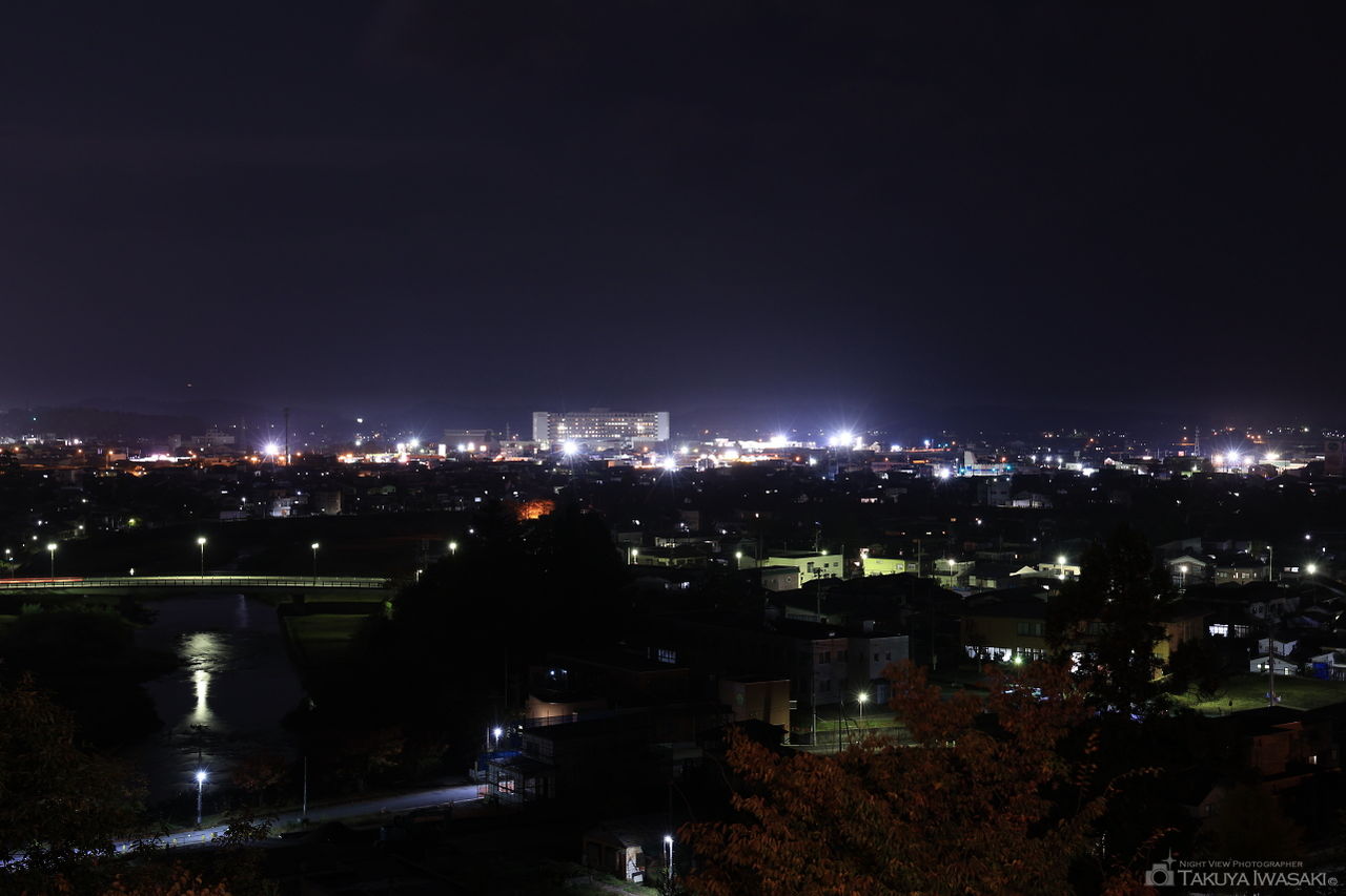 横手公園の夜景スポット写真（2）