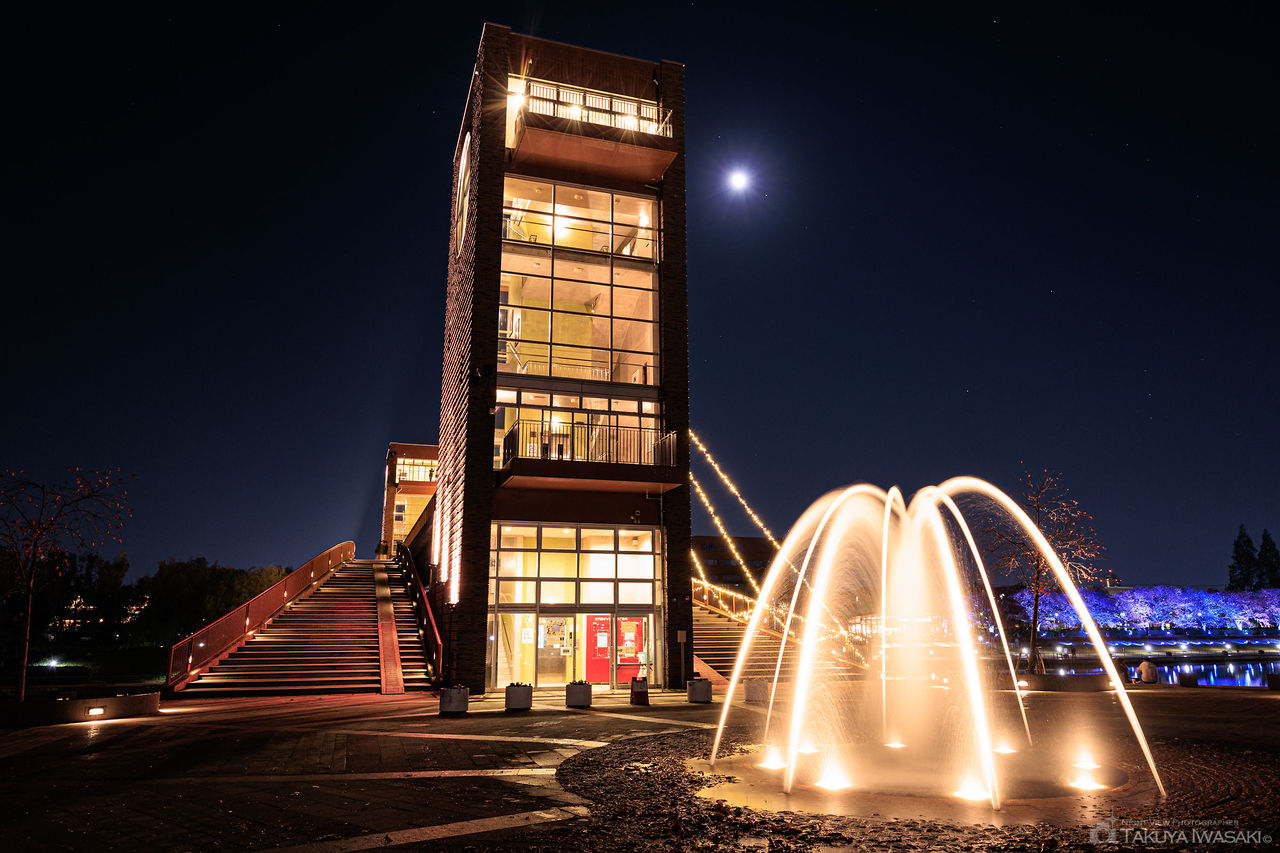 天門橋展望台 南塔と噴水のライトアップ
