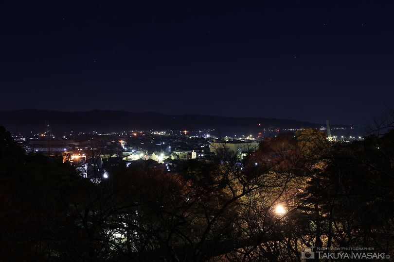 朝日山公園 展望休憩所の夜景スポット写真（1）