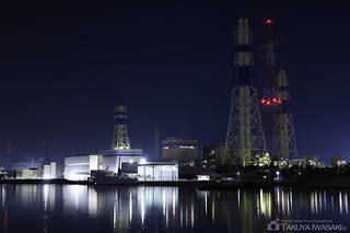 北陸電力 富山新港火力発電所を望む