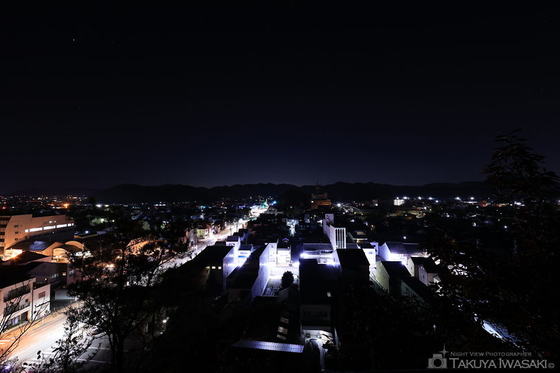 安桜山公園 サイレン塔の夜景スポット写真（1）
