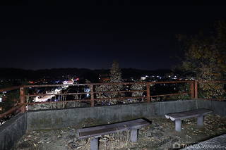 安桜山公園 サイレン塔の夜景スポット写真（3）class=