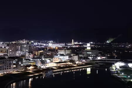 日和山公園 筆塚碑前の夜景