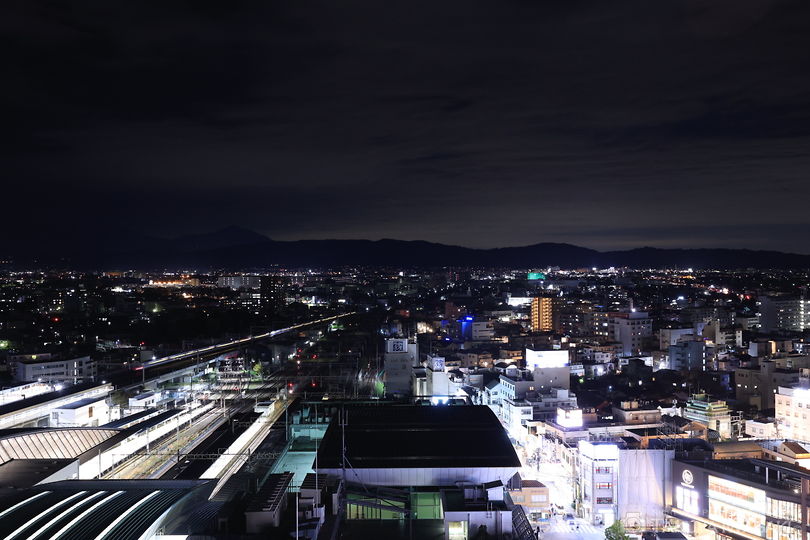ミナカ小田原 展望足湯庭園の夜景スポット写真（1）