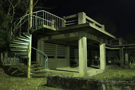 童子山公園の夜景スポット写真（2）class=