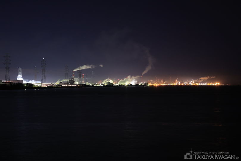 東播磨港伊保灯台の夜景スポット写真（3）
