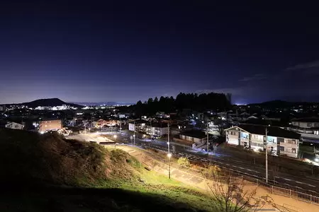 植山古墳公園の夜景