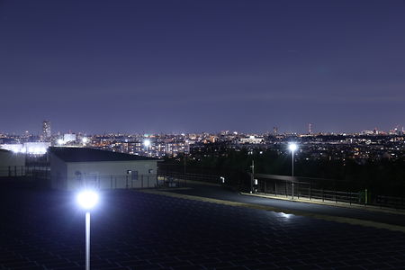 生田配水池と東京都心方面の夜景