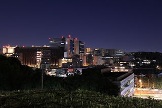 山王下緑地　展望広場の夜景スポット写真（2）class=