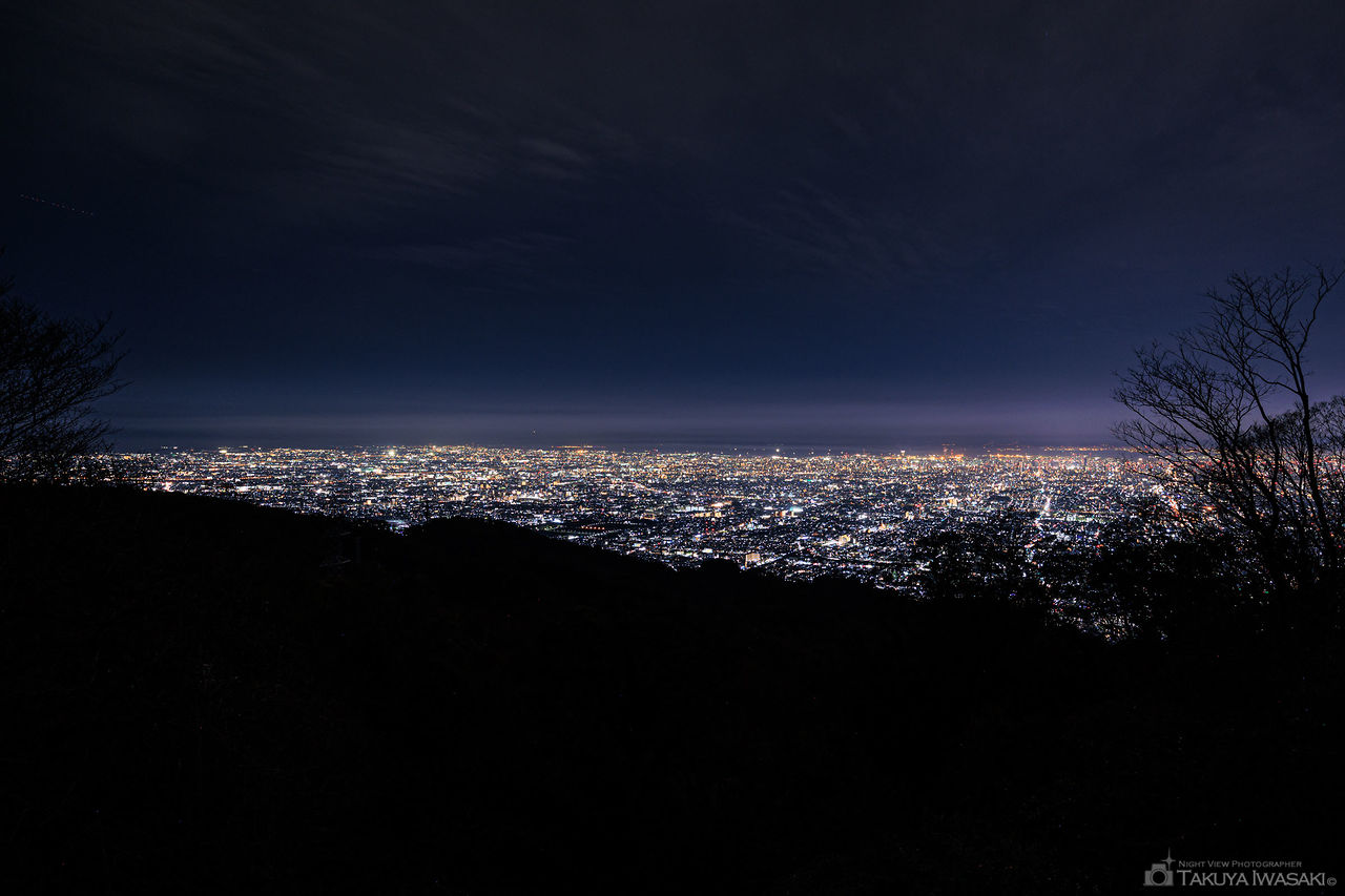 大阪平野を望む
