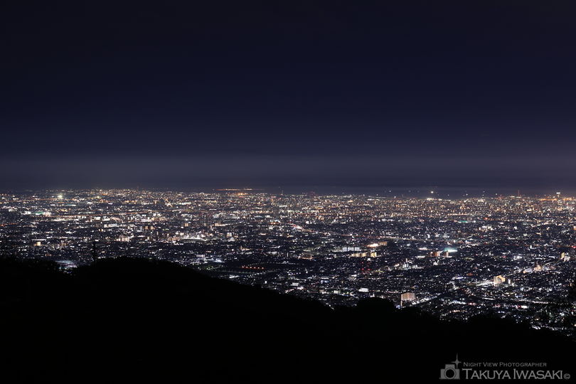 海抜600m駐車場の夜景スポット写真（2）