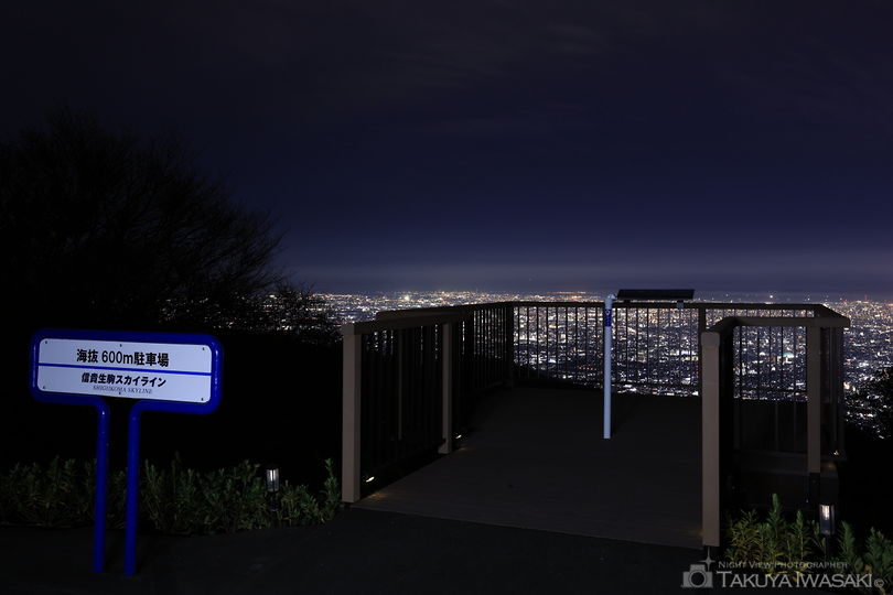 海抜600m駐車場の夜景スポット写真（5）