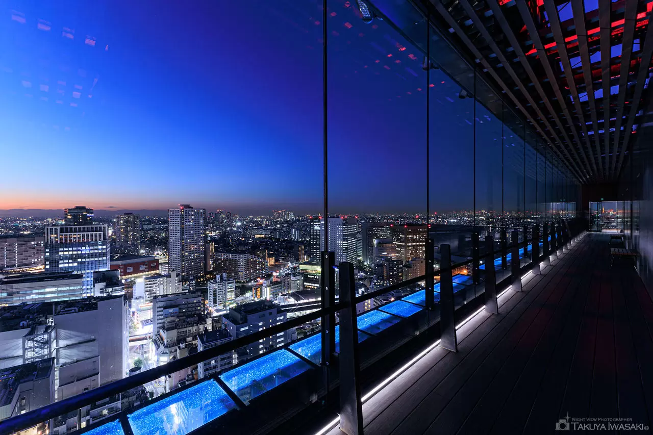 川崎市役所 展望ロビー・スカイデッキの夜景（神奈川県川崎市川崎区）