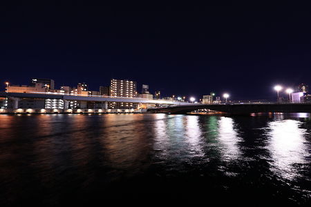 隅田川テラス 柳橋付近の夜景スポット写真（2）class=