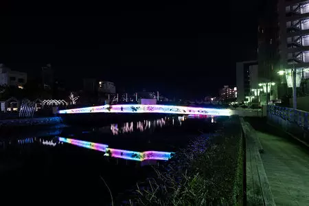 新町橋東公園の夜景