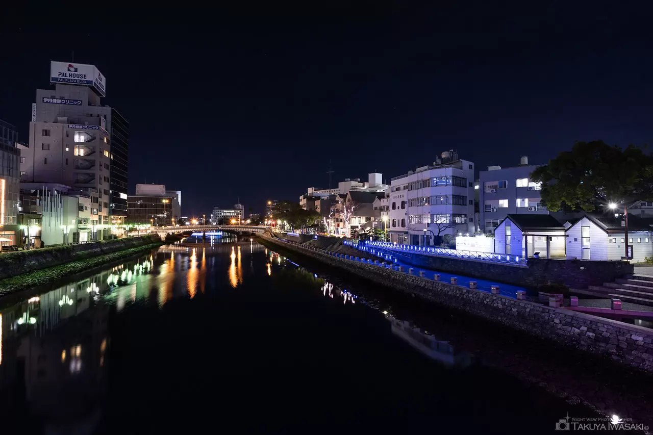 新町川水際公園・新町川・阿波製紙水際公園の夜景（徳島県徳島市）