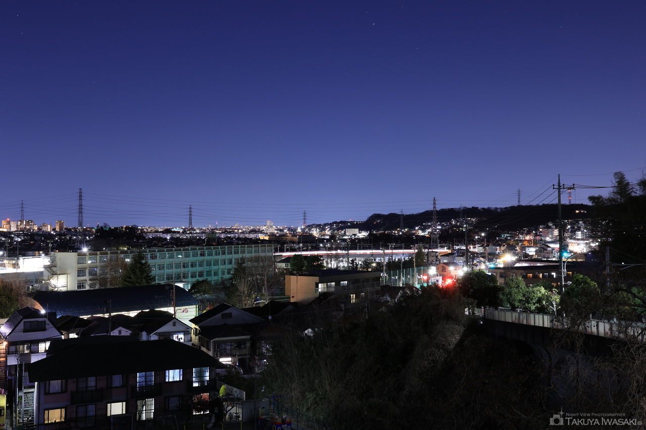 絹ヶ丘橋の夜景スポット写真（2）