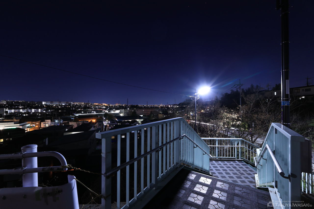 絹ヶ丘橋の夜景スポット写真（4）