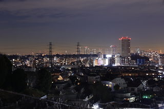 大倉山公園の夜景スポット写真（2）class=