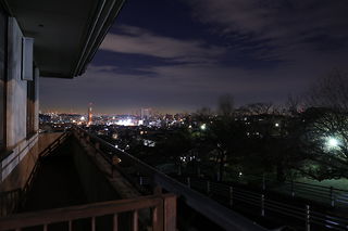 大倉山公園の夜景スポット写真（4）class=