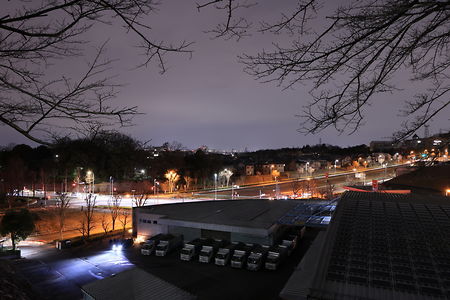よこやまの道 丘の上広場公園の夜景スポット写真（1）class=