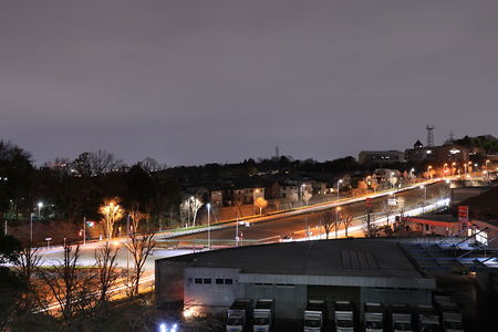 よこやまの道 丘の上広場公園の夜景スポット写真（4）class=