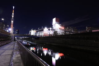 北十間川 遊歩道の夜景スポット写真（2）class=
