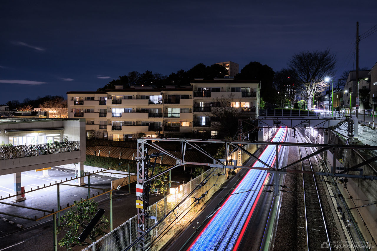 田園都市線瀬田跨線橋の夜景スポット写真（2）